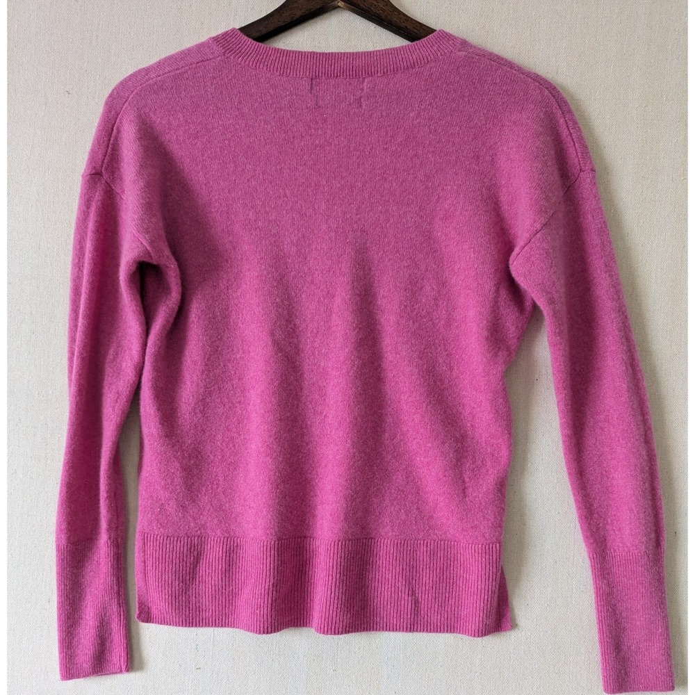 Tahari Cashmere Sweater Women S Pink V-Neck Pullover Feminine Luxury Preppy Soft - Picture 3 of 8
